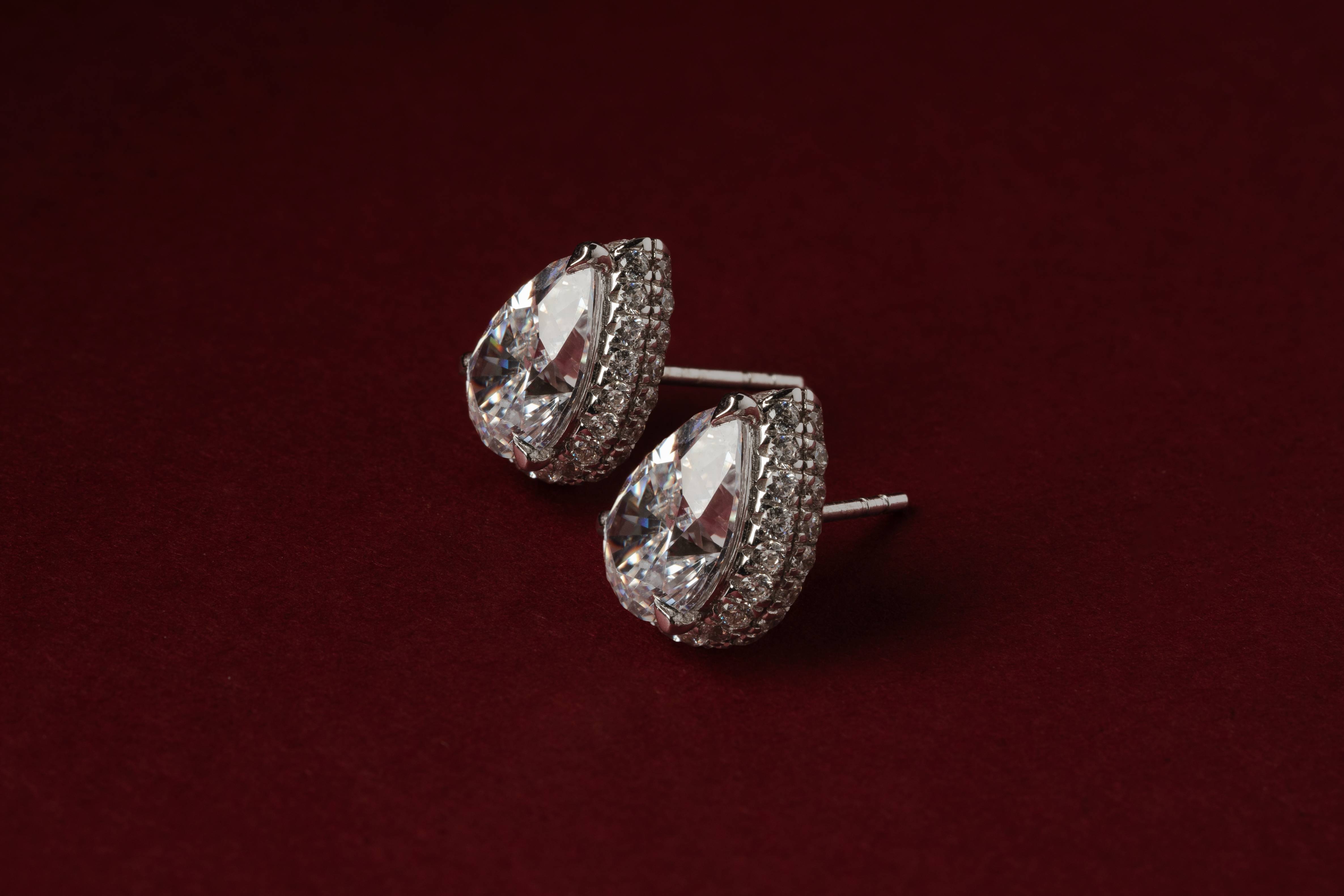 Hidden Halo Studs: The Secret to Maximum Sparkle