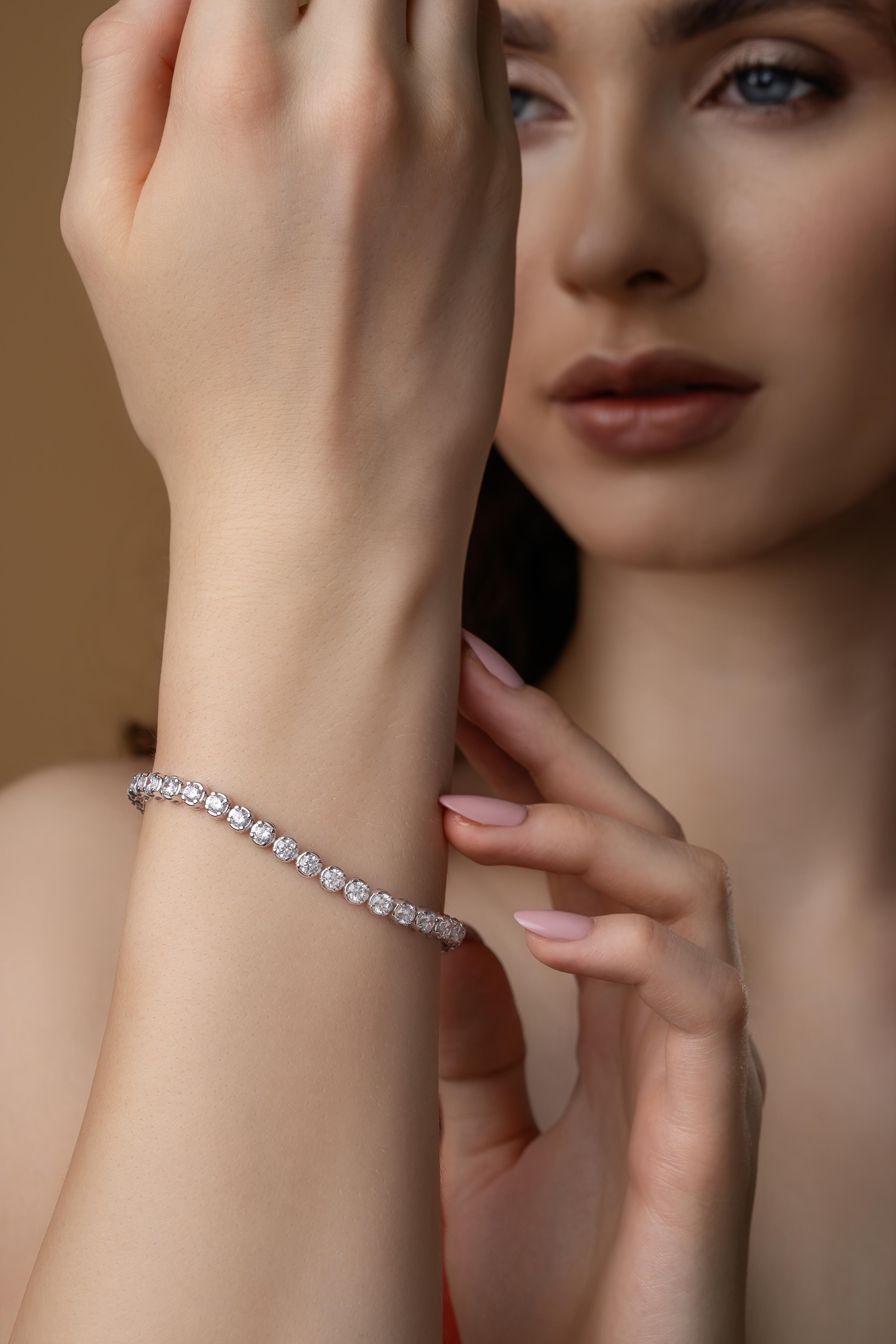 Infinity Glow Round Diamond Tennis Bracelet