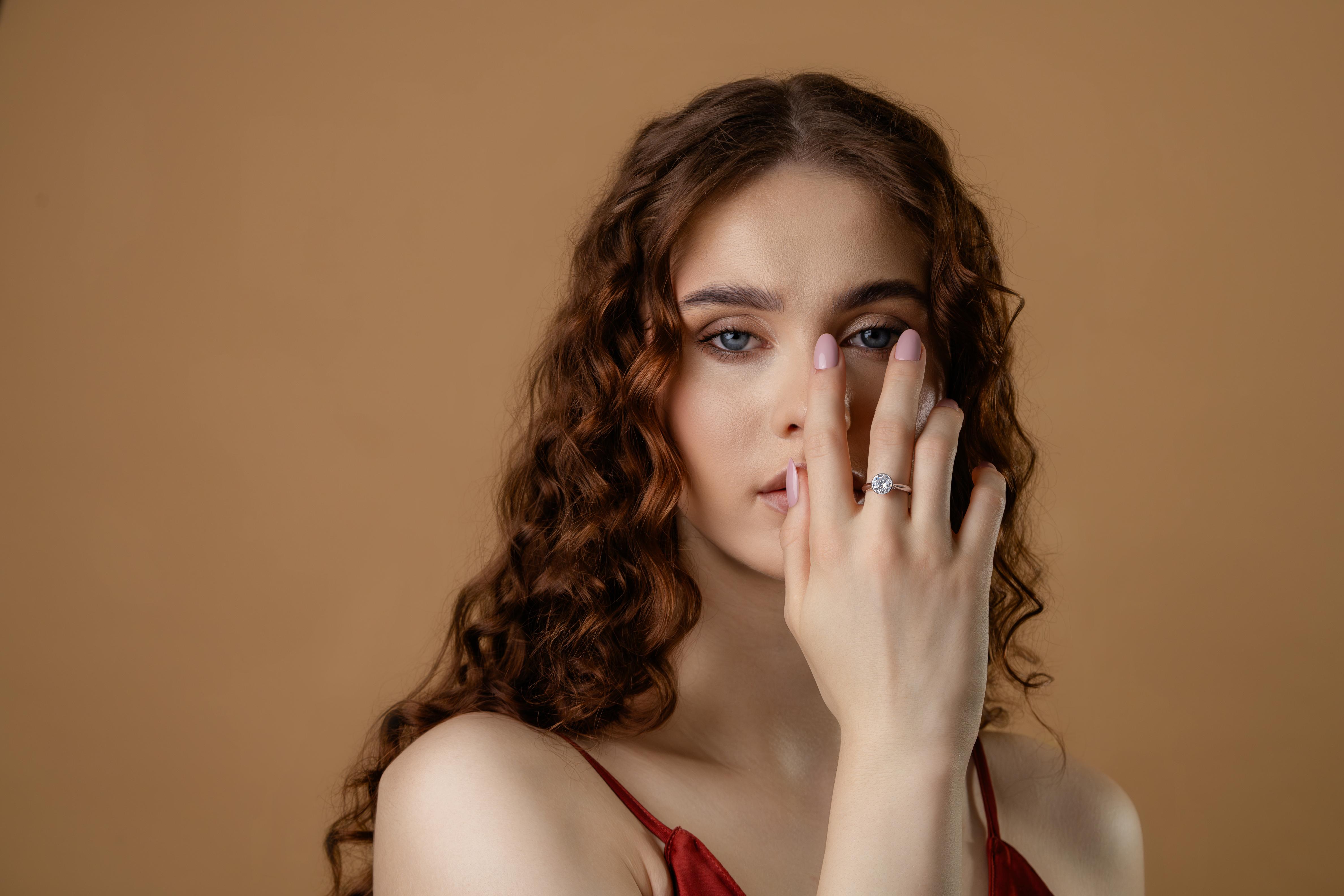 Classic Round cut engagement Ring | Solitaire |Chicory Jewel