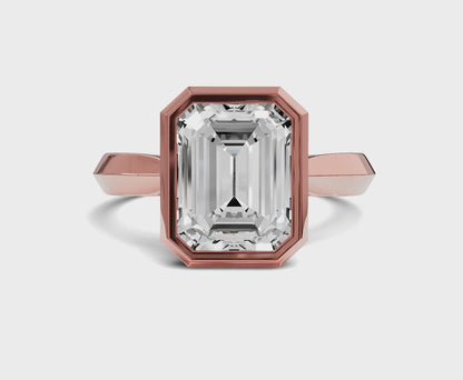 Emerald cut engagement rings | Bezel setting |Solitaire