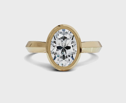 Ovaler Verlobungsring mit im Labor gezüchtetem Diamanten in Zargenfassung
